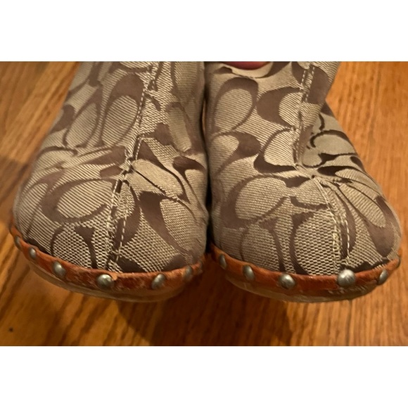 Coach Signature Mule, Browns - Picture 3 of 7